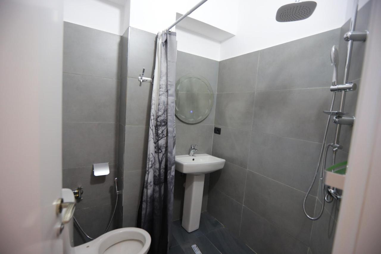 D1 Rooms & Apartments Тирана Екстер'єр фото