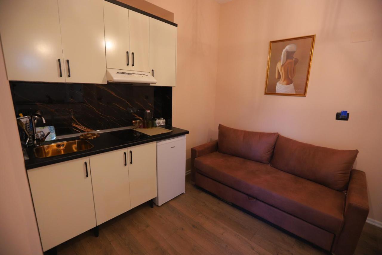 D1 Rooms & Apartments Тирана Екстер'єр фото